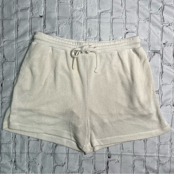 H&M Pants - H&M Large Knit Shorts Coastal Beach Shorts Clean Coastal Beach Summer Short